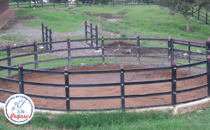 corral-para-finca-en-madera-platica